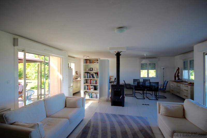 Modern 3 bed-roomed bungalow in.. - 2