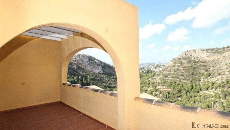 2 Bedroom 1 Bathroom 2 Bedroomed..
