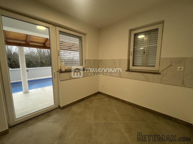 Jadranovo, novogradnja, 100m2, samostojeća kuća s bazenom - 2