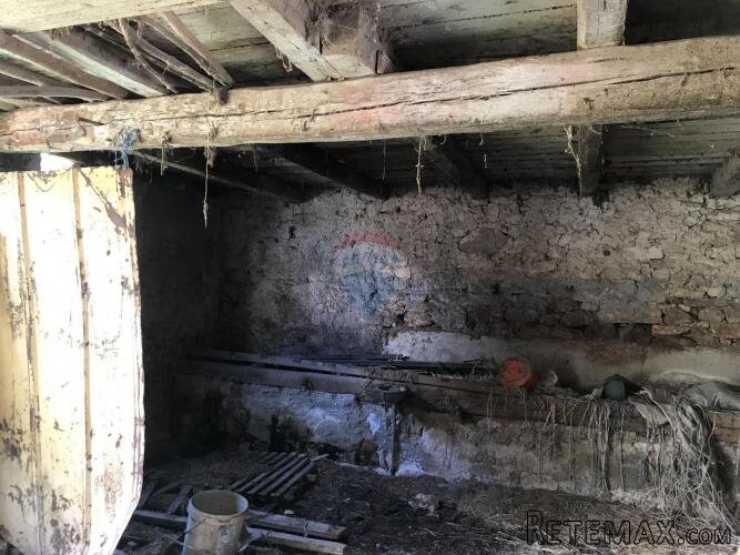 Istra,Vodnjan,stara kuća sa štalom u centru - 3