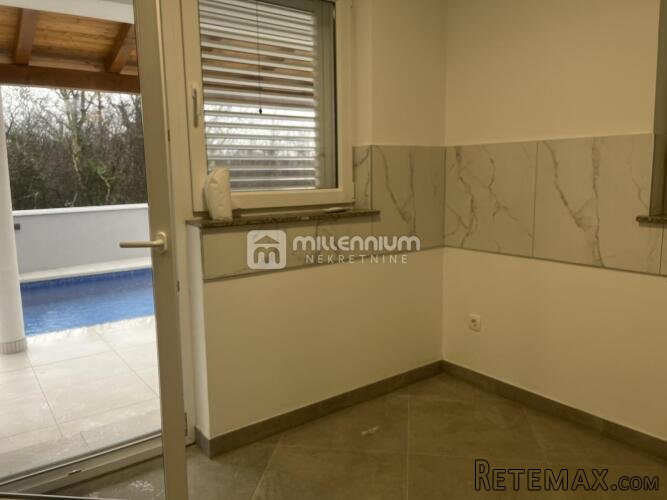 Jadranovo, novogradnja, 100m2, samostojeća kuća s bazenom - 3