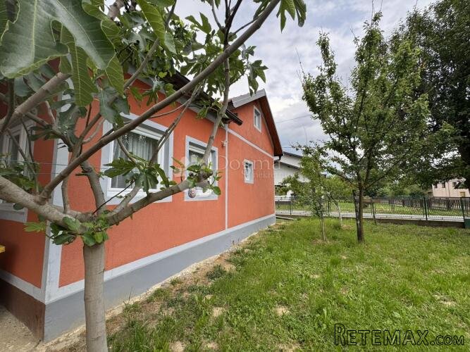 Obiteljska kuća s velikom okućnicom u Ždralovima - 3