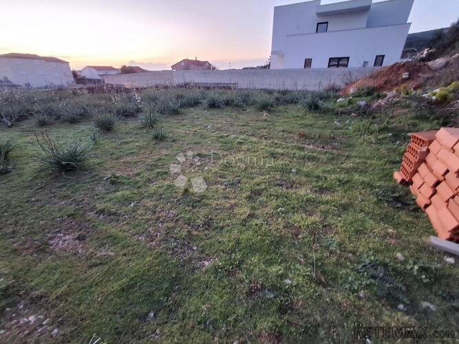 OTOK RAB, BARBAT - Građevinsko zemljište na odličnoj lokacij - 3