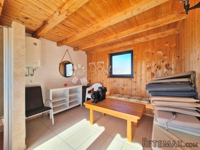 PREKRASNA KUĆA U CRIKVENICI - 7