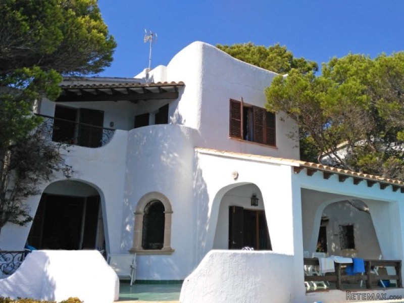 Semi-Detached House On First Sea Line - 2