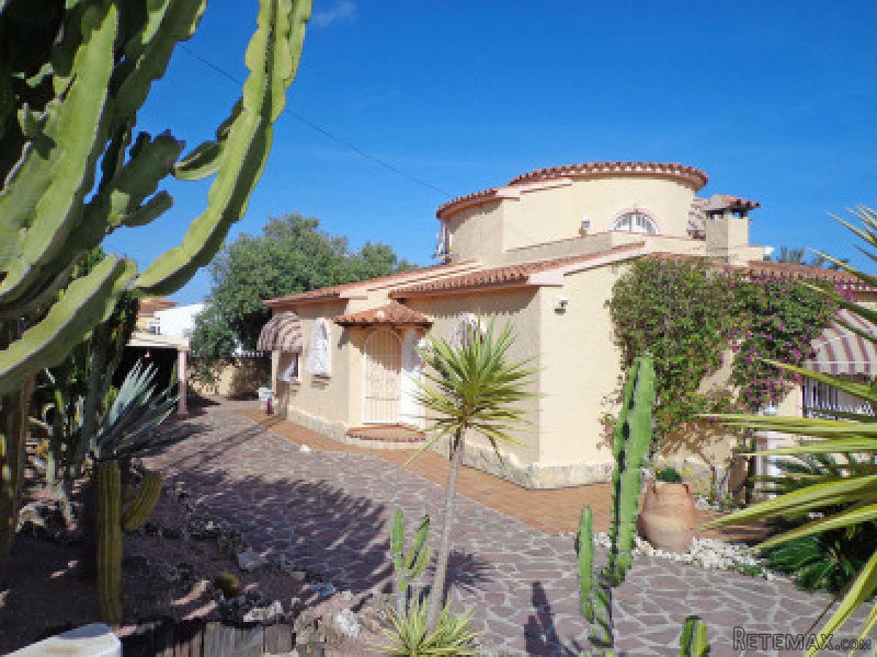 6 Bedrooms - Villa - Alicante - For Sale - 2