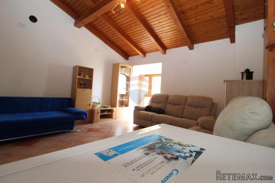Istra, Novigrad - Dvosoban stan u mirnom dijelu grada Novigr - 2