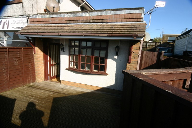 109 Derlwyn - Dunvant SA2 7PN 1 bedroom..