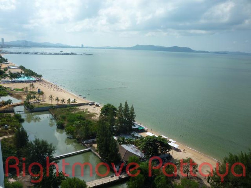 3 Bedroom Condo for sale in Na Jomtien.. - 2