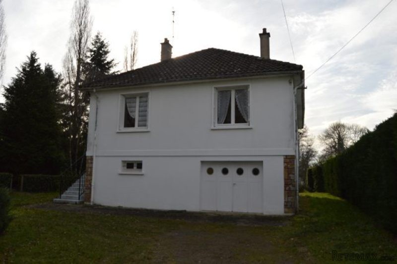 3 Bedrooms - House - Auvergne - For Sale - 2