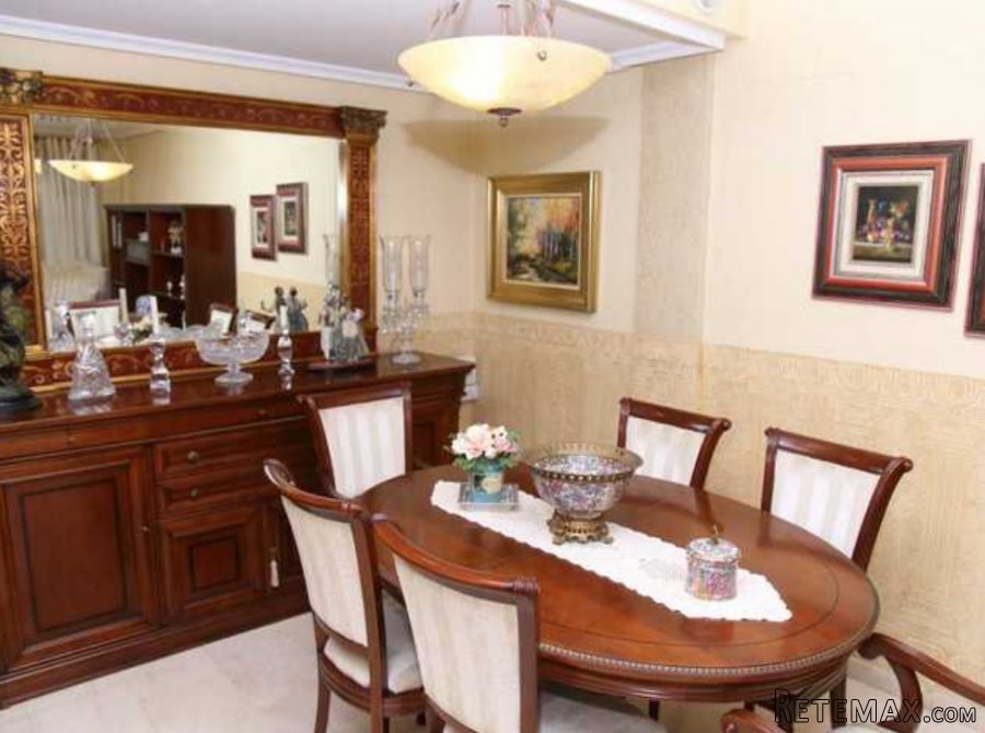 Espectacular vivienda en Zona Golf, a 2 minutos andando..