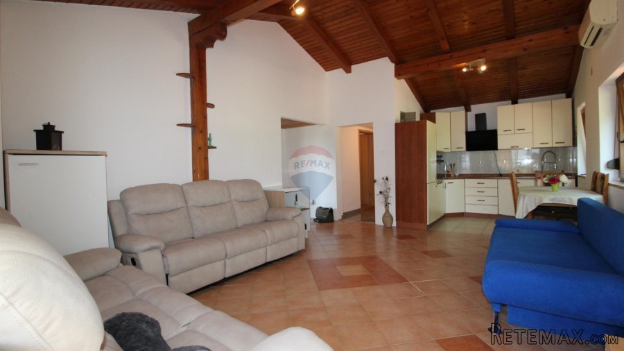 Istra, Novigrad - Dvosoban stan u mirnom dijelu grada Novigr - 9