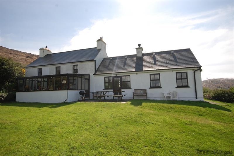 4 bedroom Farm House For Sale: An Fara..