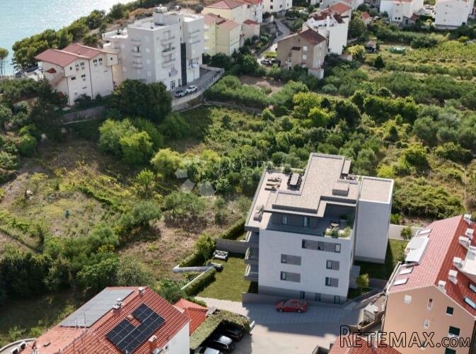 S2 - Prostrani trosobni stan s vrtom u Stobreču, samo 300 m - 2