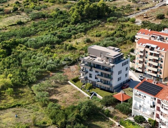 S2 - Prostrani trosobni stan s vrtom u Stobreču, samo 300 m - 3