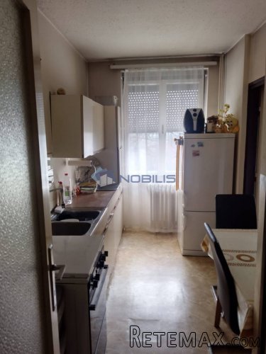 Zagreb, Dubrava, 54 m2, 3. kat , loggia, kod placa i.. - 14