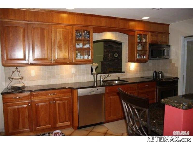 4 bedroom House For Sale: 10 Imperial.. - 2