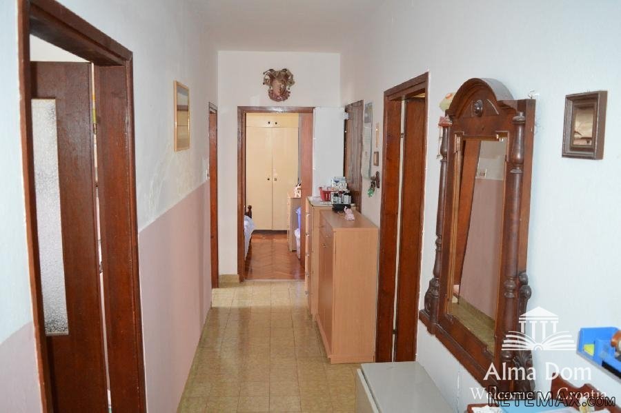 Prodaje se kuća površine 200 m2 s legaliziranim objektom od.. - 6