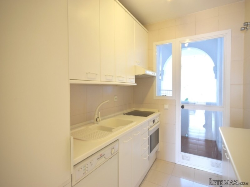 2 Bedroom Apartment For Sale In Los.. - 2