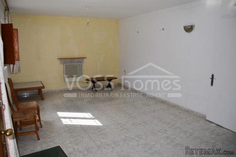 NEW & EXCLUSIVE LISTING TO VOSS HOMES - A impressive 2.. - 17