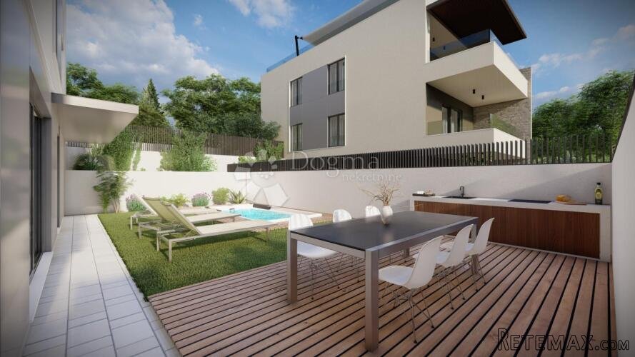 OPATIJA IKA-Dvoetažan stan u odličnoj novogradnji 350m do m