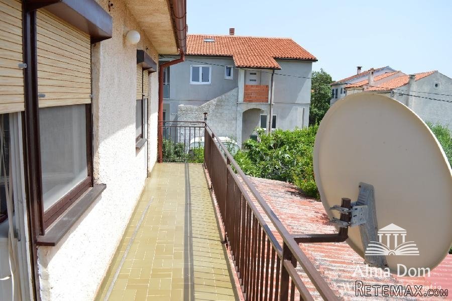 Prodaje se kuća površine 200 m2 s legaliziranim objektom od.. - 9