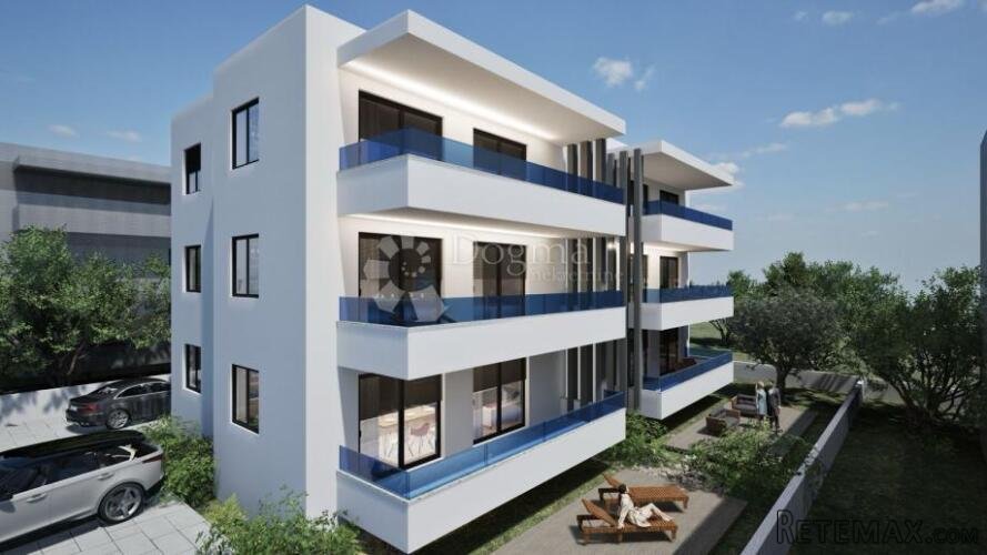 Stan s vrtom od 46 m² – 200m od mora, Sukošan S1