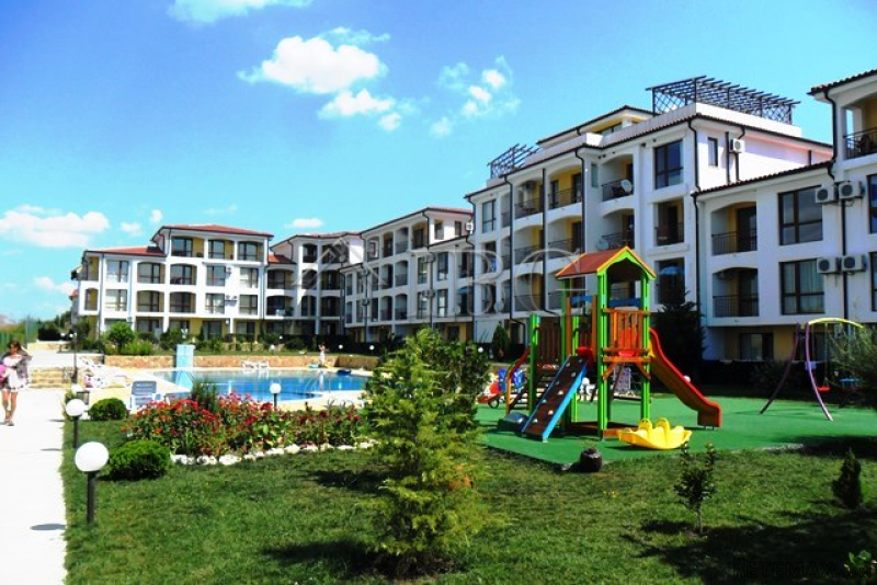 One Bedroom Apartment in Rutland Beach.. - 2