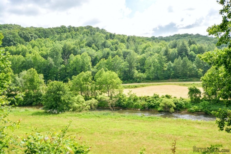 Private Riverfront Tiny Home NC - 2