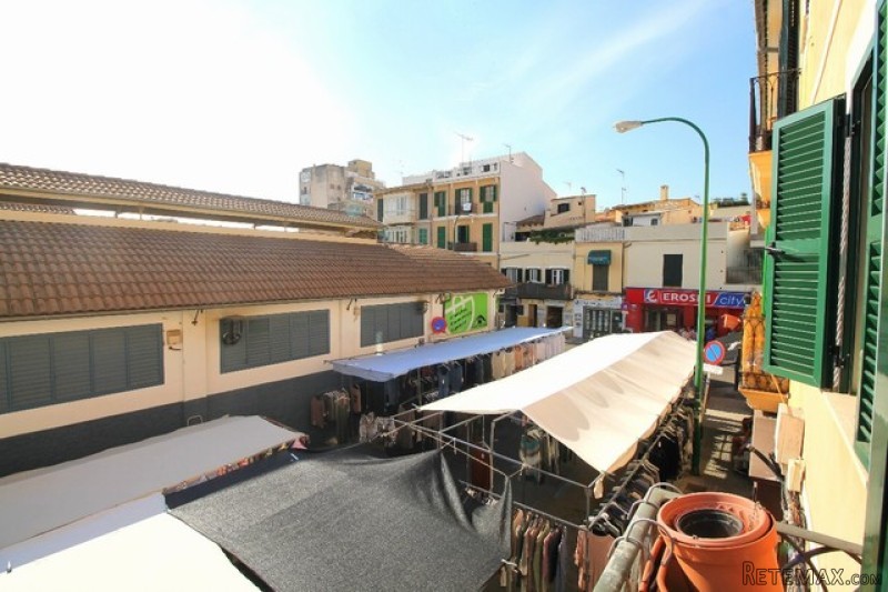 A 3 bedroom apartment for sale in the.. - 2