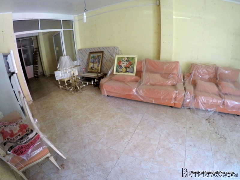 Large commertial property in Serreria.. - 2