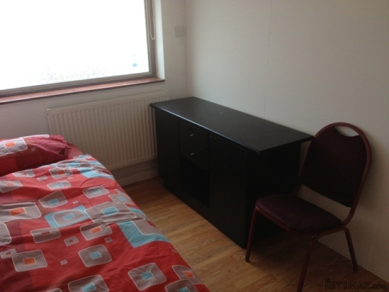 Single room, Zone 2, All saints