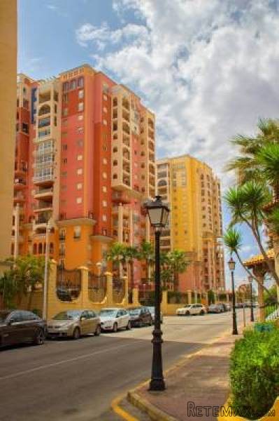 3 Bedroom 2 Bathroom Apartment In.. - 2