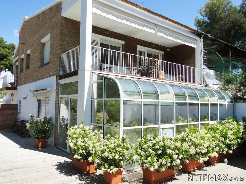 Central Sitges Guest House with Tourist..