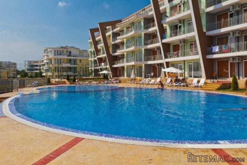 1 BED bright and spacious apartment..