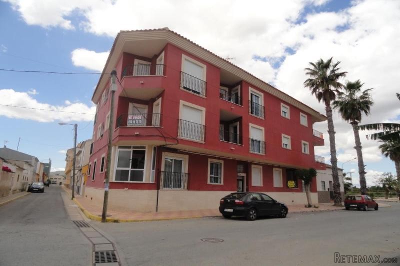 Apartment 2 beds, 2 bath, centre..