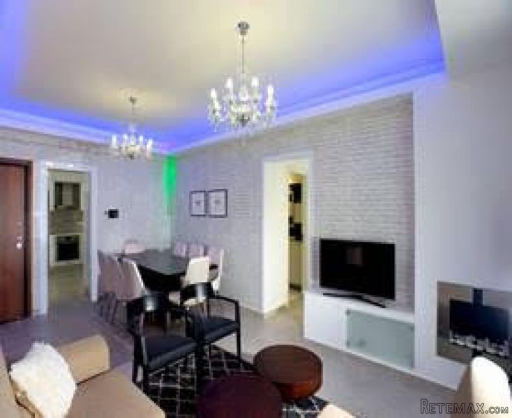 very good 3 bedroom apartment fully..