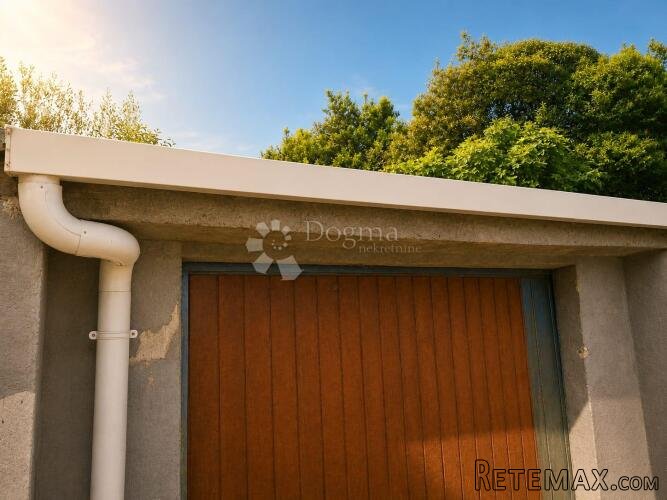 Garaža 17 m² na Verudi - 2