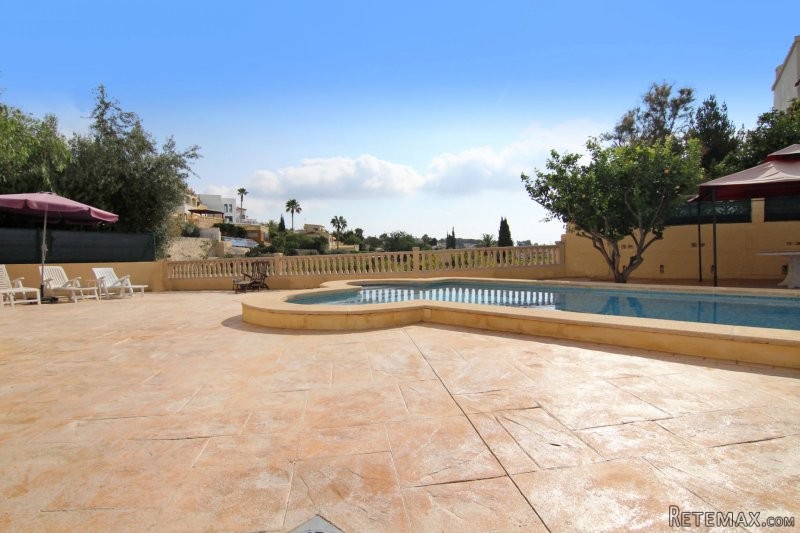 South facing Villa with open views in.. - 2