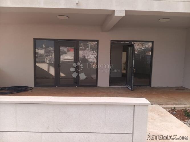 Poslovni prostor u novogradnji na vrhunskoj lokaciji -Lapads - 3