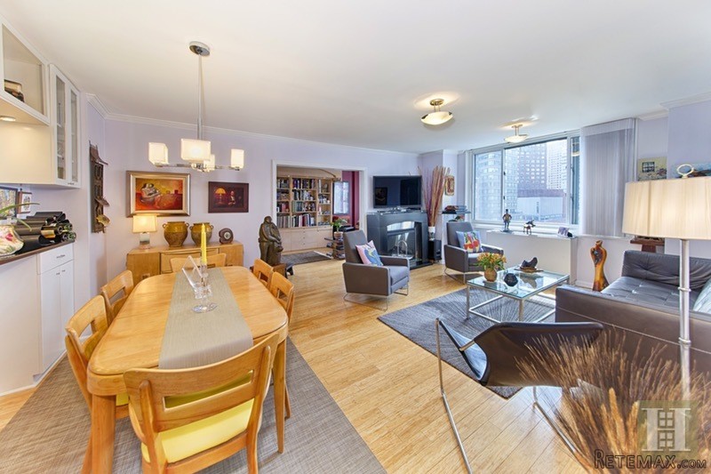 3 bedroom Apartment For Sale: 2025..