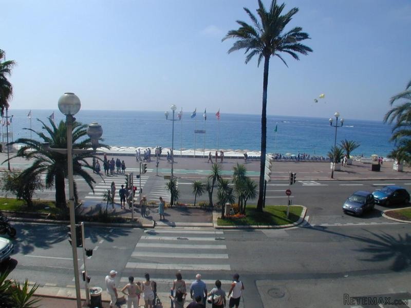 Art Deco Two/three Bed On The Promenade - 2