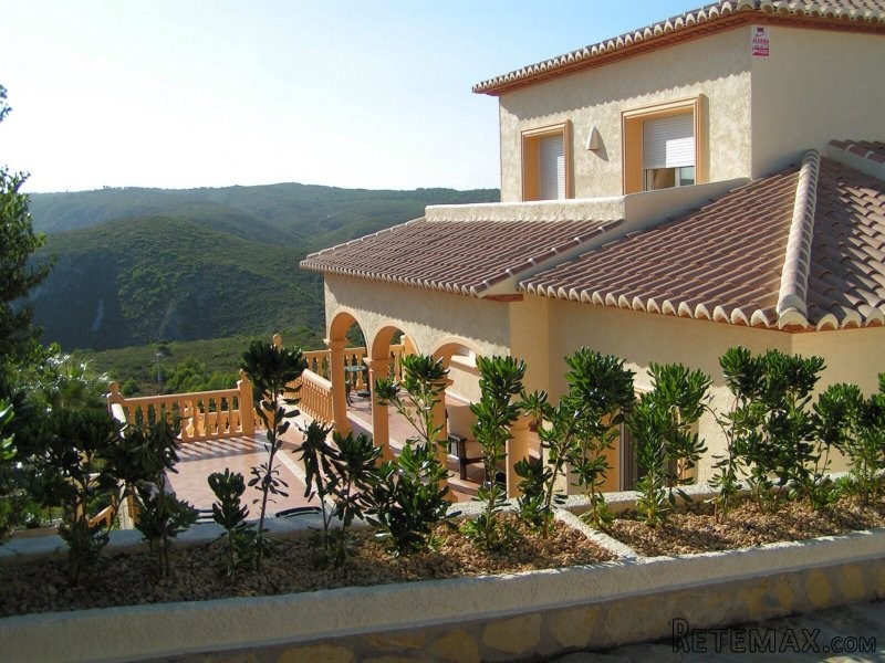 6 Bedroom Detached Villa Javea - 2