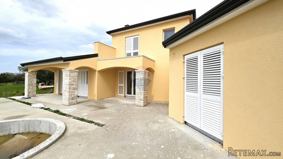 Istra, Kaštel, vila s bazenom u novogradnji - 8