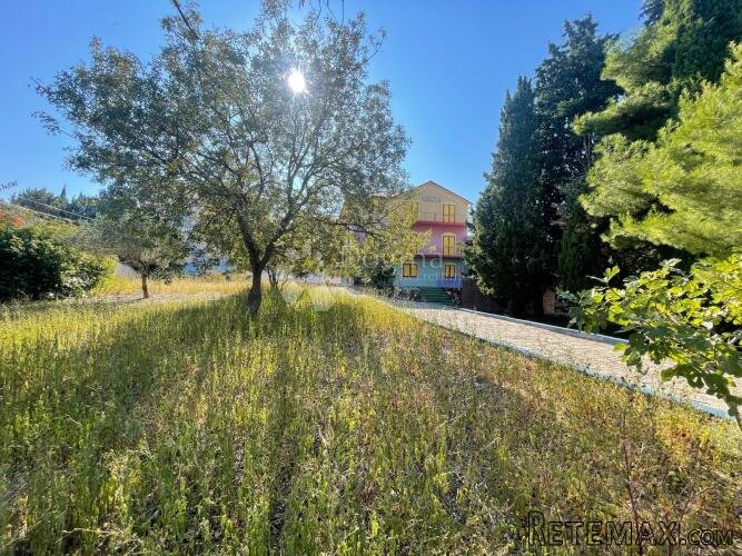 KUĆA S 5 STANOVA, BAZENOM I POGLEDOM NA MORE – MURTER