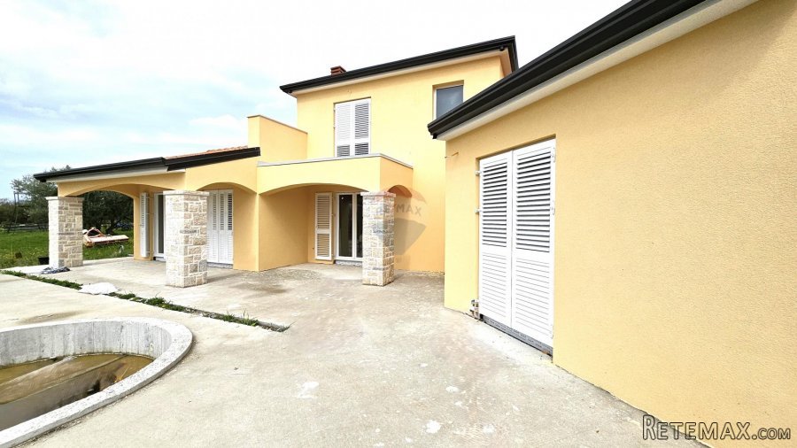 Istra, Kaštel, vila s bazenom u novogradnji - 9