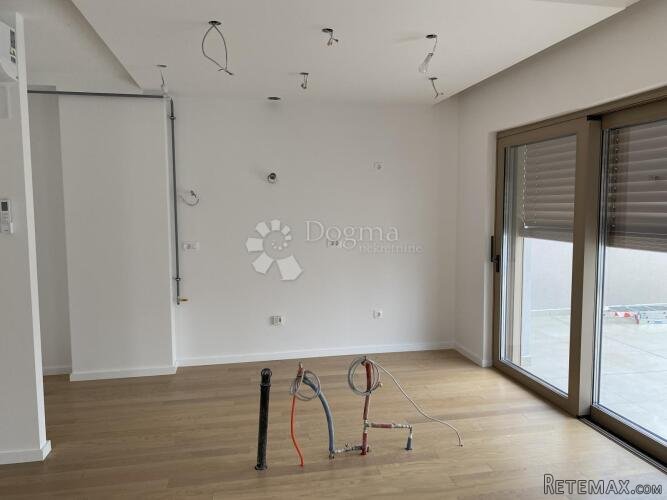 Luksuzan penthouse u baroknoj jezgri! - 2