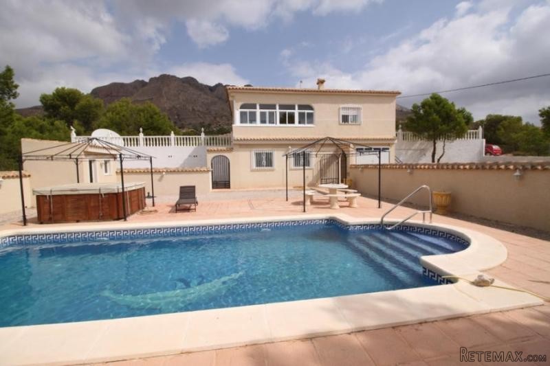 Reduced 10k!! Feb17 - Marvellous in..