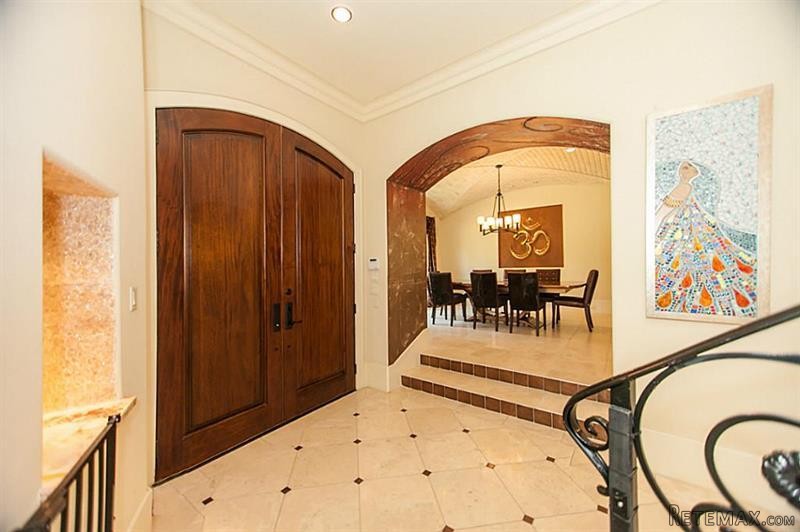 5 bedroom House For Sale: 11714.. - 2