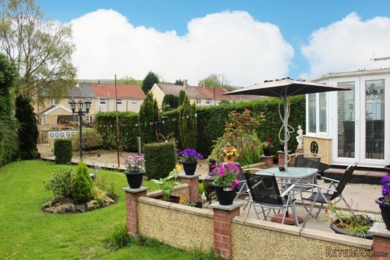 3 bedroom, Semi-detached House house.. - 2